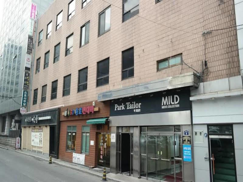 Storyhouse Myeongdong Hotel Seul Exterior foto